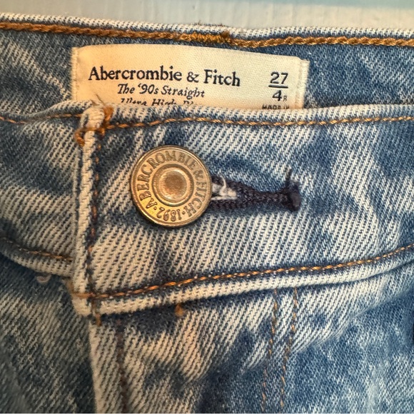 Abercrombie & Fitch the 90s Straight Ultra High Rise Jeans Size 27 Light Wash - Picture 8 of 16